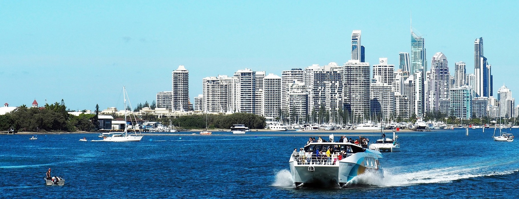 6 DAYS 4 NIGHTS BRISBANE / GOLD COAST